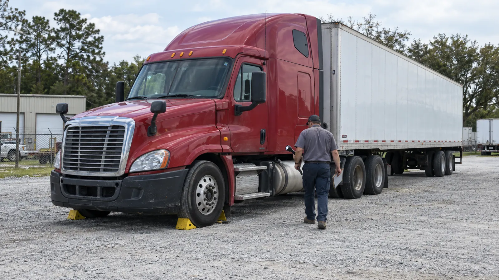 Illustration of on-site dot inspections in a Louisiana mobile-service setting